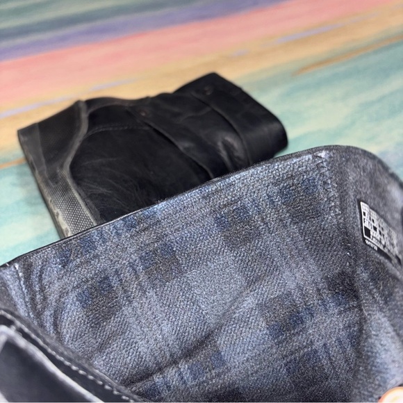 KEEN Women's Black Leather Side Zip Kate Wedge Ankle Boots Size 8 - Picture 10 of 10